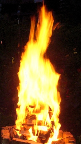 tancujúci oheň