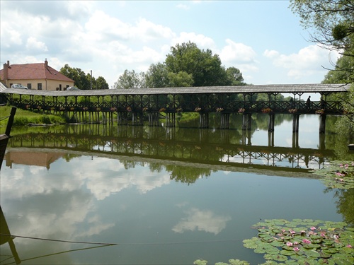 drevený most v Kolárove