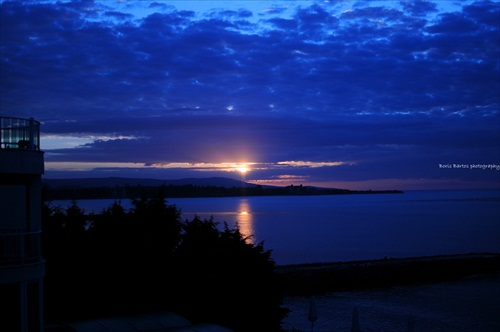 Sunrise by Black sea 3