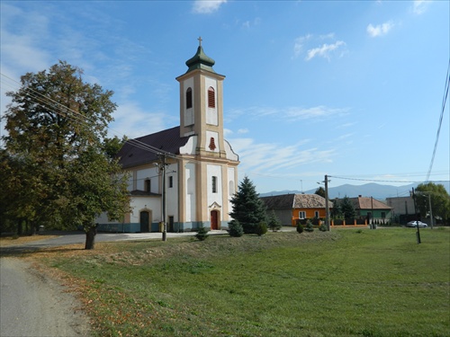 kostol v Ipeľskom Sokolci