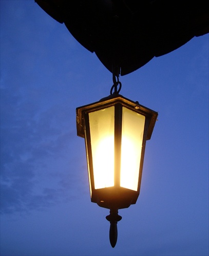 lampáš