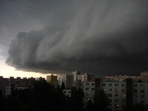 Búrka v Petržalke