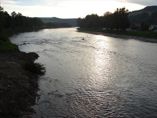 Dunajec pri západe Slnka