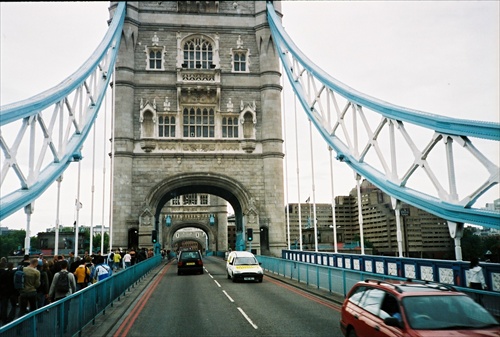 London-vjazd na TOWER BRIDGE