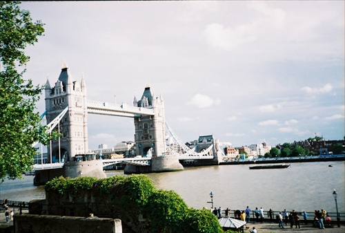 London-TOWER BRIDGE