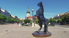 Len tak cvak