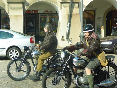 (948) Motocykle ČZ , výroba 50 roky minulého storočia