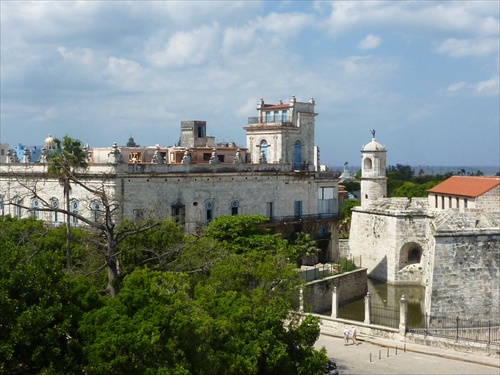 (1254) Na prechádzke Havanou