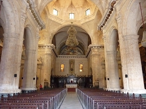 (1271) Havanská katedrála 1748÷77r - oltár zhotovený v Ríme 1820