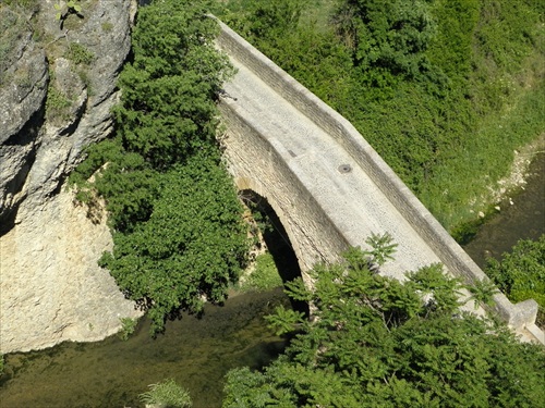 (1471) Ronda - kamenný mostík v perfektnom stave