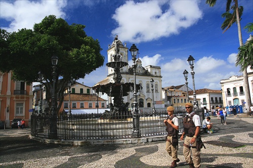 POLÍCIA SALVADOR