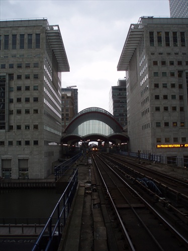 station Canary Wharf