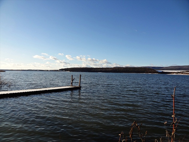 decembrové jazero