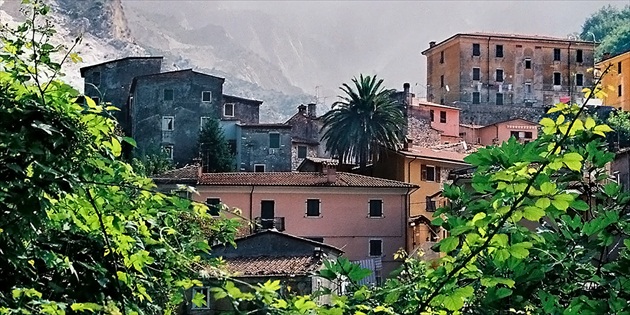 .. Carrara ...