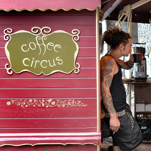 .. cofee Circus,cofee time ...