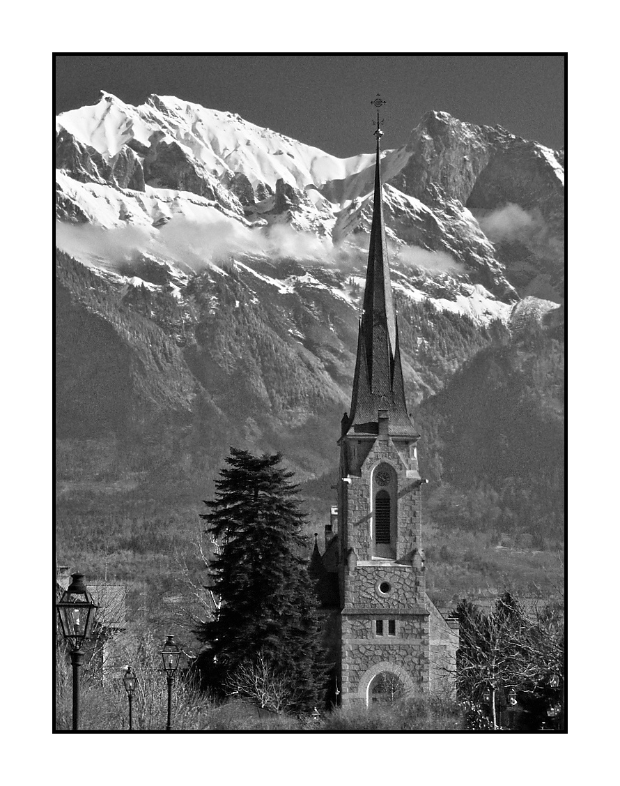 Kostolik v Alpach