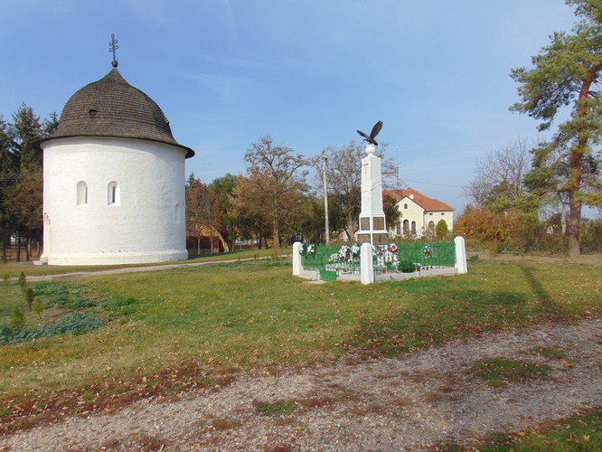 Bíňa- románska rotunda