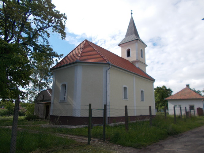 kostol vo Farnej
