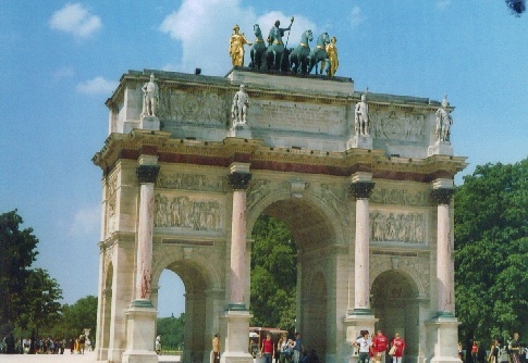 Paríž,, Víťazný oblúk