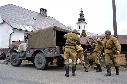 Sovietska jednotka sa pripravuje na útok