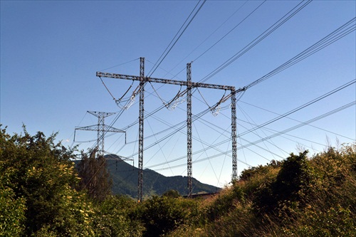 Pavučina v okolí servisného stožiara