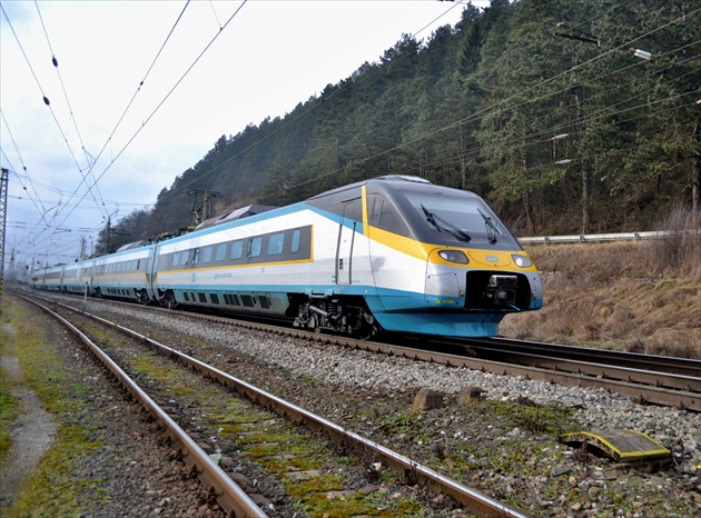 Pendolíno pod Mníchom