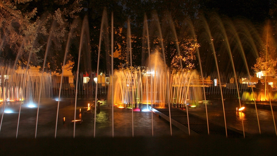 Večer pri fontáne