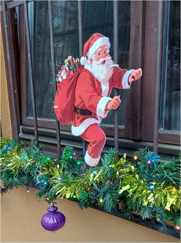 Santa uniká z väzenia