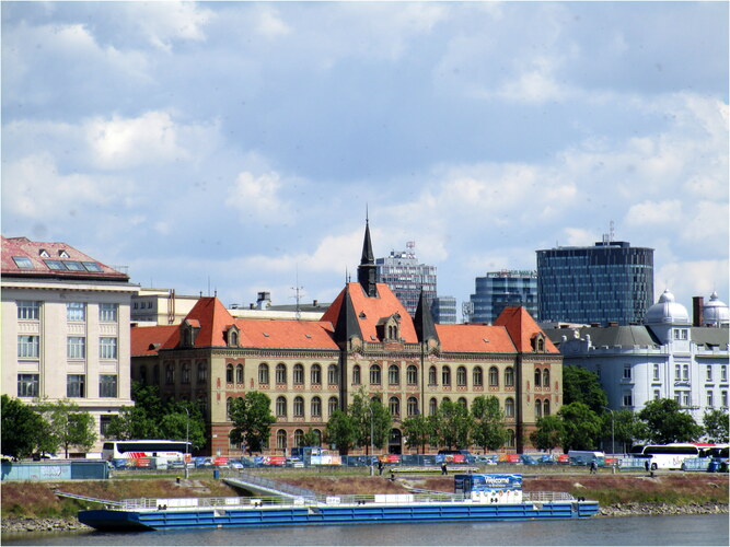 SPŠS Bratislava 1