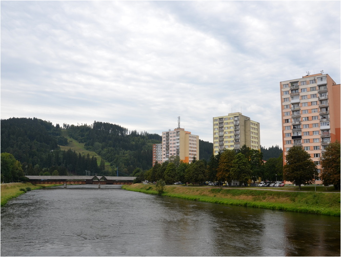 Mesto s mostom