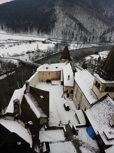 Oravský hrad v zime