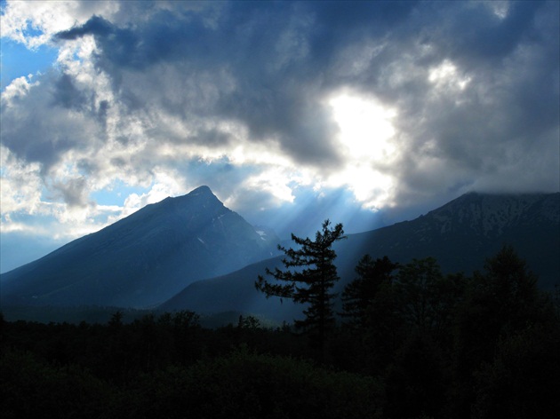 Sun Rays Over High Tatras