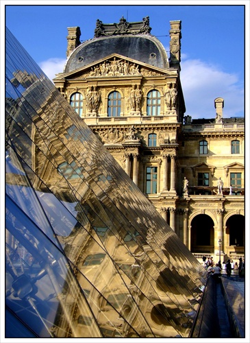 Zrkadlenie - Louvre