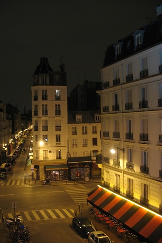 Nocny Pariz