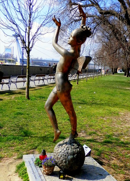 Bratislava socha Valentínka
