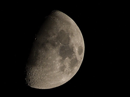 Luna 24.03.2010