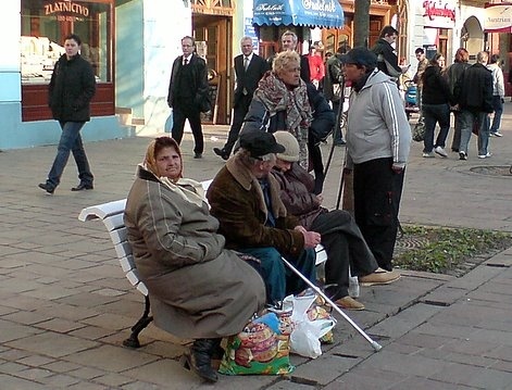 cigánov,ako červených mravcov...