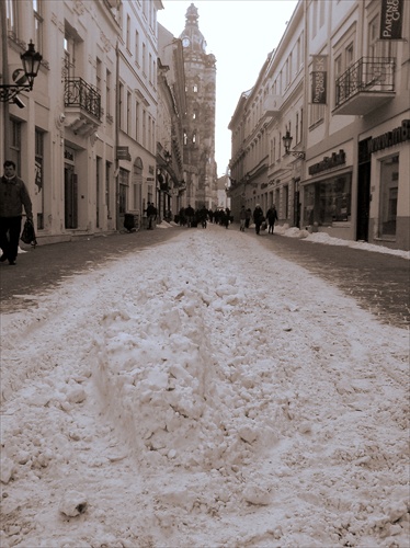Mlynská ulica, 10.02.2012...!?
