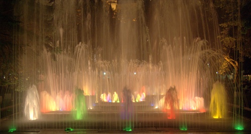 Nočná fontána