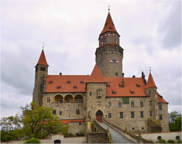 Rozprávkový BOUZOV