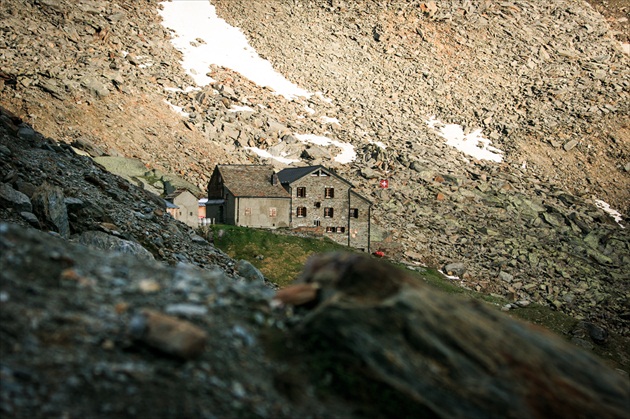 Weissmies Hutte