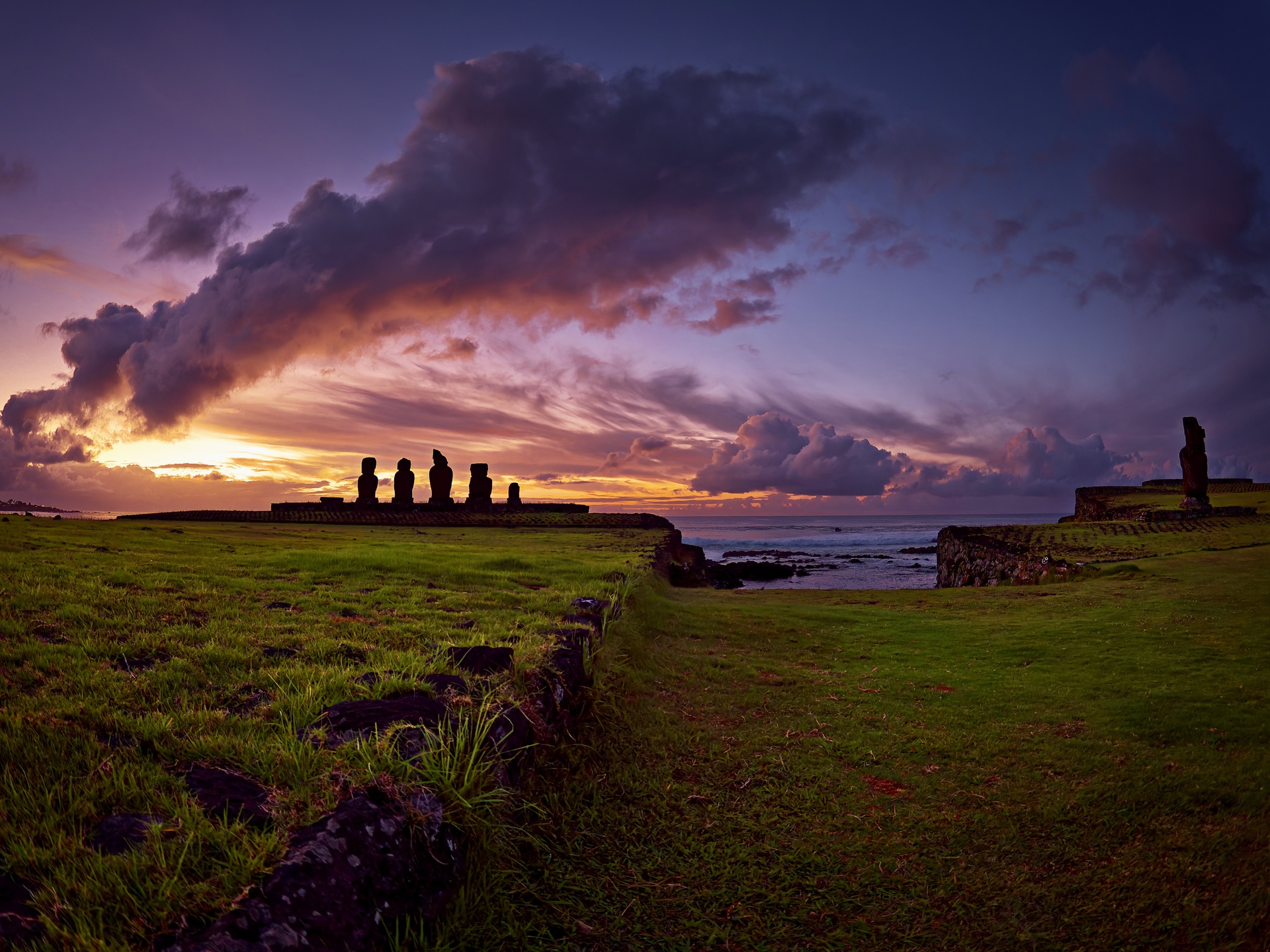 Good night Easter Island 