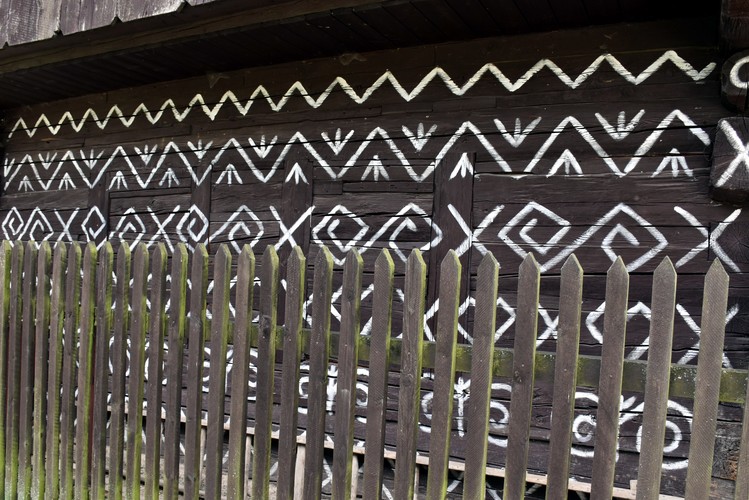 Geometrická ornamentika čičmianskeho vzoru