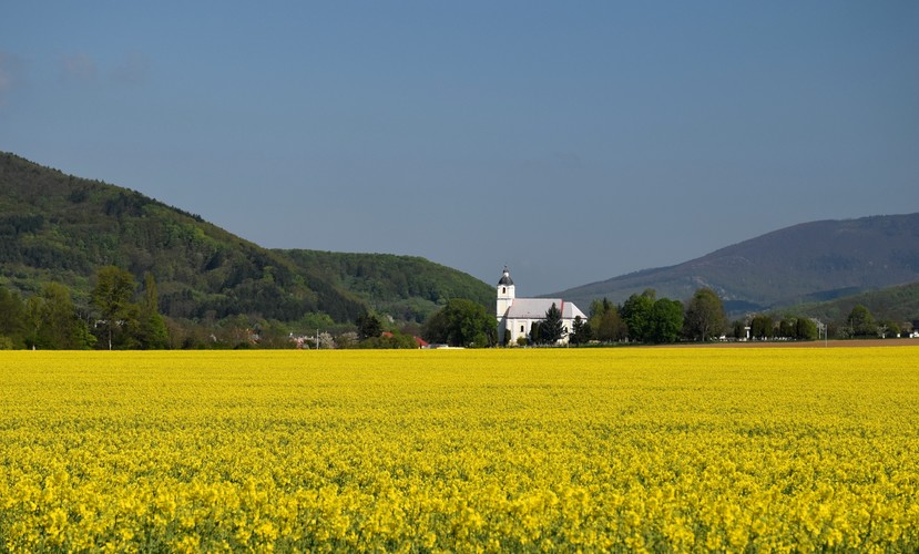 Vstupná brána do Bošáckej doliny