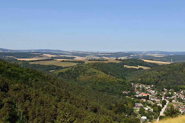 Do diaľky Malými Karpatami