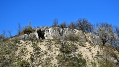 Prírodná rezervácia Beckovské Skalice