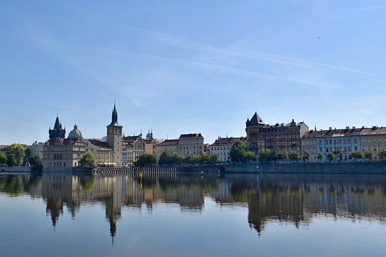 Vltavské zrkadlenie