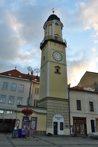 Hodinová veža