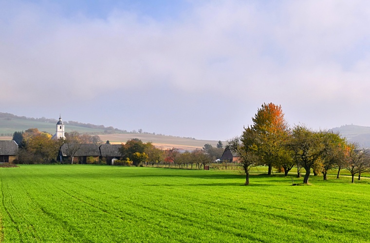Jeseň za humnami
