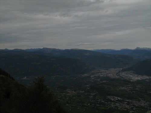 Penegal vrch v Italii  vyhlad